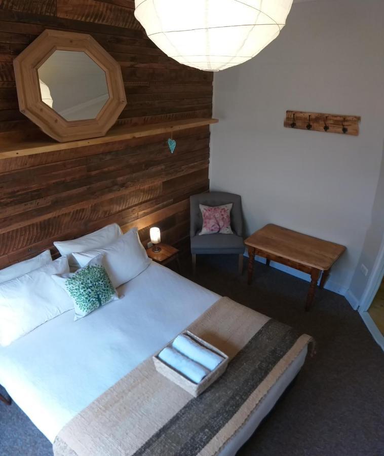 Treehouse Patagonia Pansiyon Puerto Natales Dış mekan fotoğraf